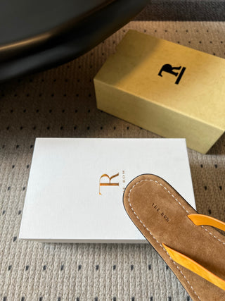 The Ro*26ss summer collection’s new minimalist flip-flops