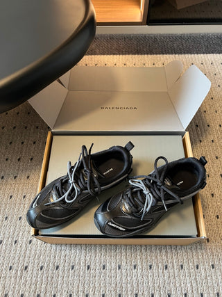 Balenciaga*Radar Summer Collection: New Casual Sneaker