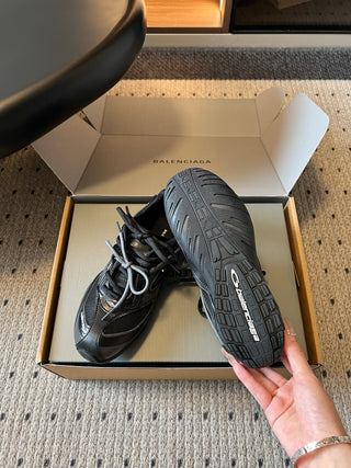 Balenciaga*Radar Summer Collection: New Casual Sneaker
