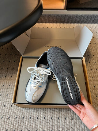 Balenciaga*Radar Summer Collection: New Casual Sneaker