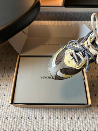 Balenciaga*Radar Summer Collection: New Casual Sneaker