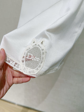 Dio* embroidered water-soluble silk strap