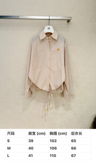 Loe**26 Spring/Summer New Arrivals: Apricot-colored Striped Waist-Cinching Shirt