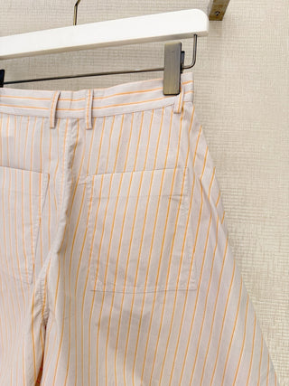 Loewe’s new 2026 Spring-Summer collection of 100% cotton striped shorts.