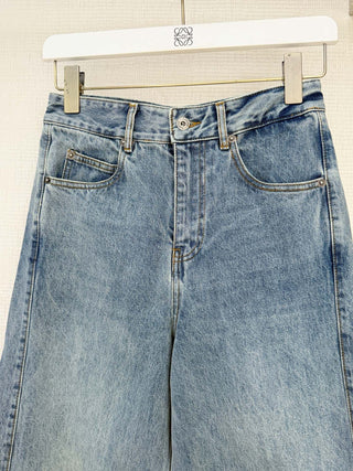 Loewe’s new spring/summer 2026 radish-patterned jeans.