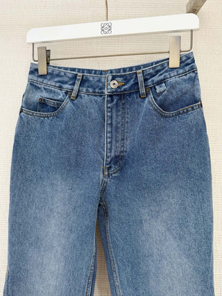 Loewe’s high-end authentic quality, LW style.