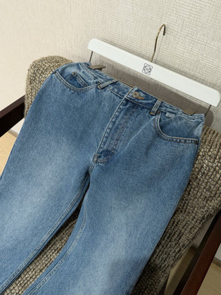Loewe’s high-end authentic quality, LW style.