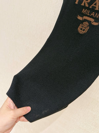 Prada Classic Model with Letter Logo Knit Vest.