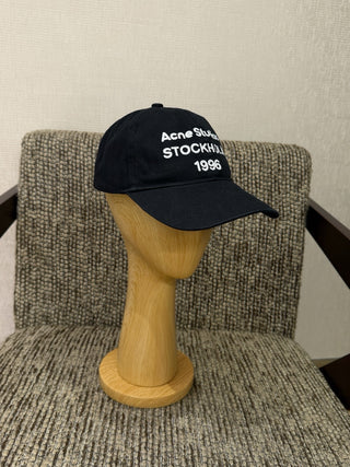 Acne26’s new water-washed texture baseball cap