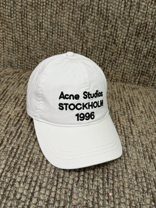 Acne26’s new water-washed texture baseball cap