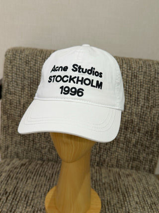Acne26’s new water-washed texture baseball cap