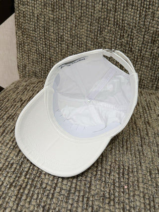 Acne26’s new water-washed texture baseball cap