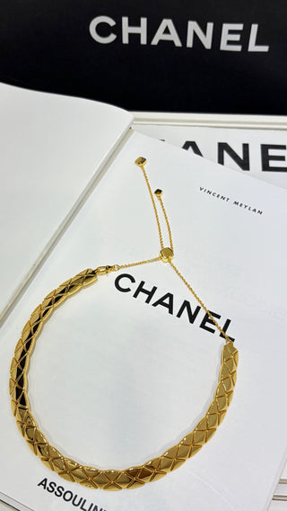 𝑪𝒉𝒂𝒏𝒆 * New Coco Crush Lace-Pattern Gold Mini Necklace Choker.