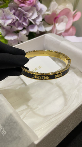 𝐃𝐢𝐨 * New Night Code Black Enamel Gold-Plated Letter Accented Bangle