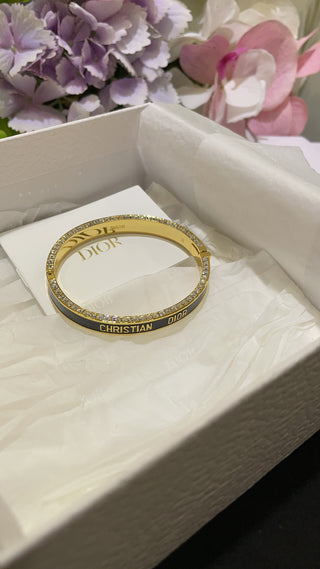 𝐃𝐢𝐨 * New Night Code Black Enamel Gold-Plated Letter Accented Bangle