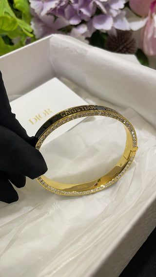 𝐃𝐢𝐨 * New Night Code Black Enamel Gold-Plated Letter Accented Bangle