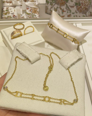 𝐃𝐢𝐨 * Newly released gold-plated letter-shaped small crystal double-layered necklace.