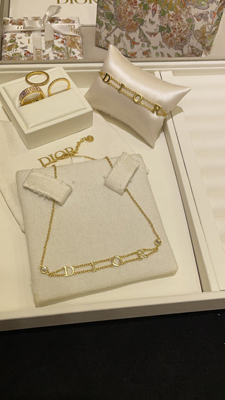 𝐃𝐢𝐨 * Newly released gold-plated letter-shaped small crystal double-layered necklace.