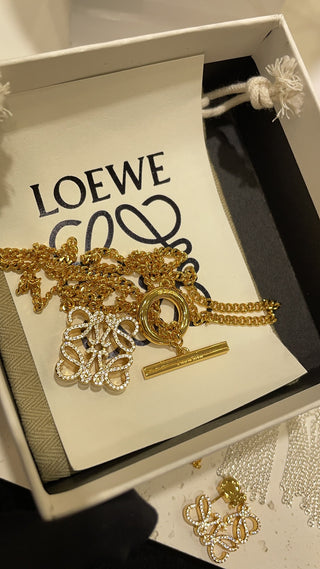 LOEW* New Gold Anagram Full-Diamond Cube TO Clasp Necklace