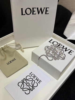 LOEW* 26th-anniversary Anagram Twisted Emblem Silver Brooch