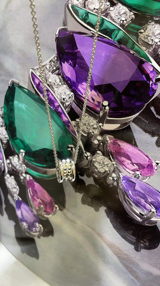 𝐵𝑣𝑙𝑔𝑎𝑟* New Charity Little Red Person Silver Necklace.