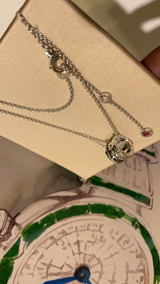 𝐵𝑣𝑙𝑔𝑎𝑟* New Charity Little Red Person Silver Necklace.