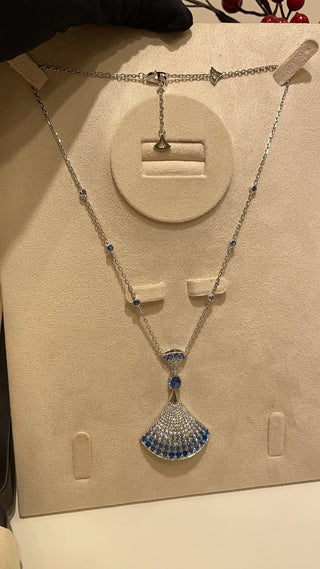 𝐵𝑣𝑙𝑔𝑎𝑟 * Gradient sapphire fan with large size and full-set diamonds