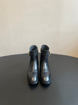 Chane*26ss Early Autumn New Collection: Metal-Clasp Leather Belt Boots
