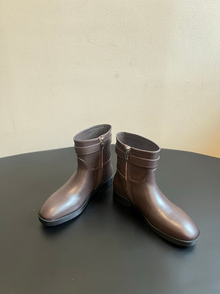 Chane*26ss Early Autumn New Collection: Metal-Clasp Leather Belt Boots