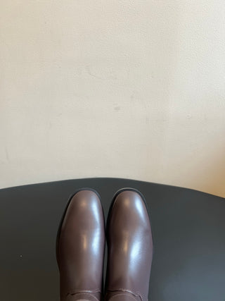 Chane*26ss Early Autumn New Collection: Metal-Clasp Leather Belt Boots