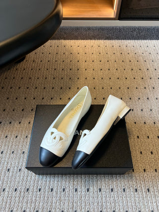 Chane*26ss Early Autumn New Collection – Color-Blocked Flat Sandals