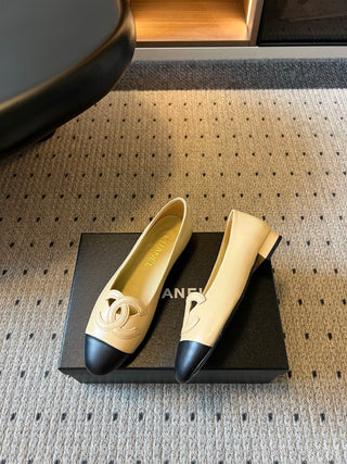 Chane*26ss Early Autumn New Collection – Color-Blocked Flat Sandals