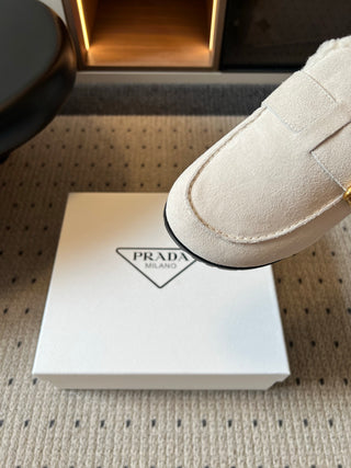 Prad*26ss Early Autumn New Collection of Lamb Fur Headband Birkenstock Shoes.