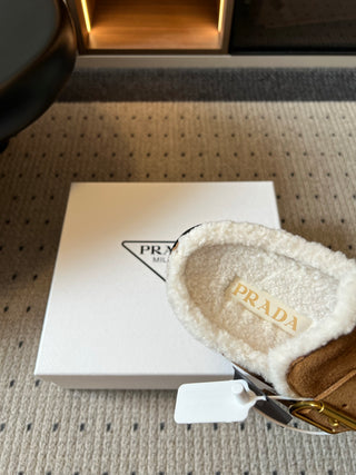 Prad*26ss Early Autumn New Collection of Lamb Fur Headband Birkenstock Shoes.