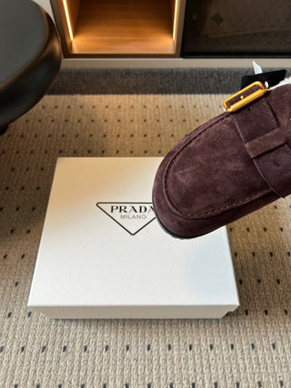 Prad*26ss Early Autumn New Collection of Lamb Fur Headband Birkenstock Shoes.