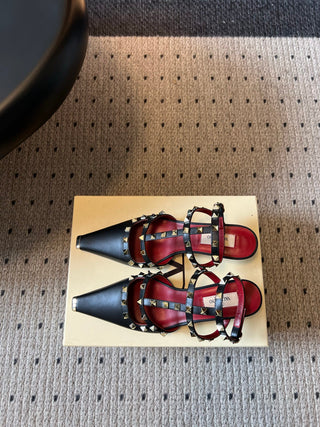 Valentin*26ss Summer New Collection: Pointed Toe, Riveted Buckle, Backless, Low Heel Sandals