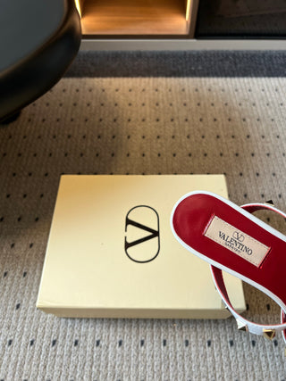 Valentin*26ss Summer New Collection: Pointed Toe, Riveted Buckle, Backless, Low Heel Sandals