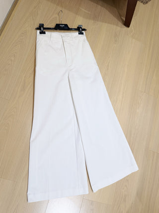Celin*26SS new wide-leg jeans.