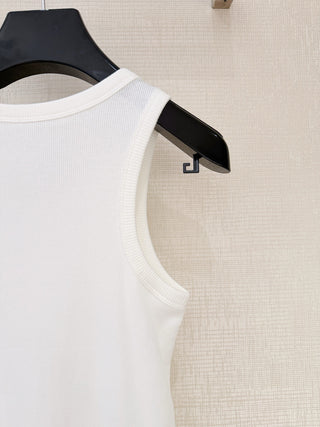 Celin*26 New Model: Embroidered Triumph Arch Logo Round-Neck Vest