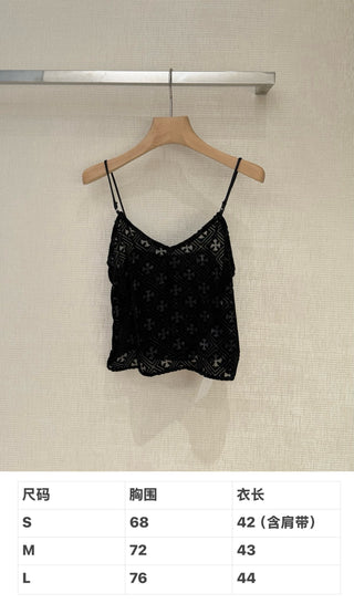 Chrome Hearts26 New Model: Cross-Stitch Embroidered Velvet Shoulder Shawl.