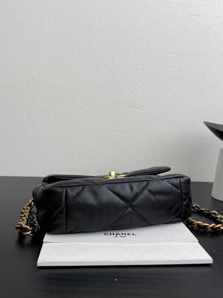 CHANEL 19BAG Black Gold Small Size 26 cm.