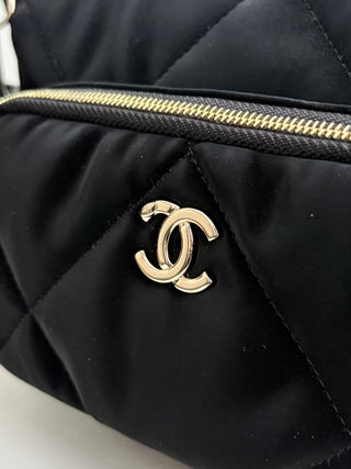 Chanel 25N Velvet Star⭐Camera bag, black.