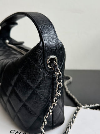 CHANEL 25B Star⭐ The lunch box bag is black.