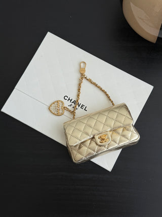 Chanel 25A ultra-mini cf pendant bag, gold color.