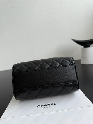 CHANEL 25P Bowling Ball – Black