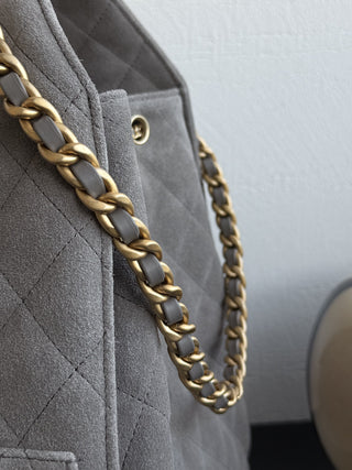 CHANEL 25C drawstring bucket hobo, matte leather, large size.