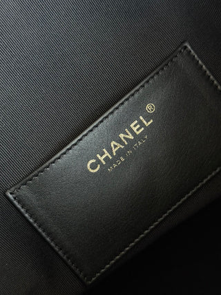 CHANEL 25C drawstring bucket hobo, black, large size.