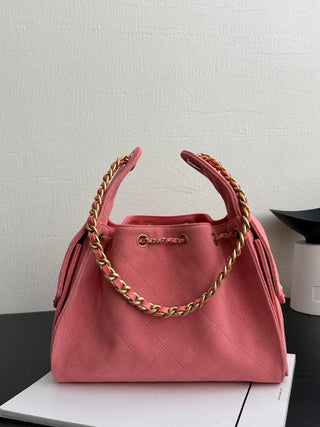 Chanel 26c suede, pink color.💗 trumpet