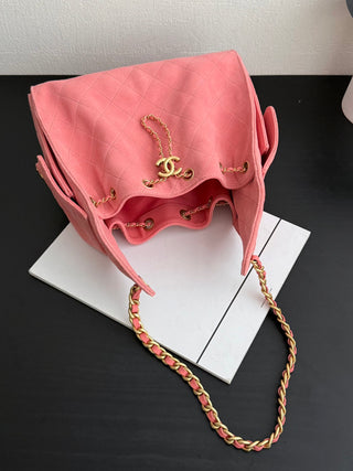 Chanel 26c suede, pink color.💗 trumpet