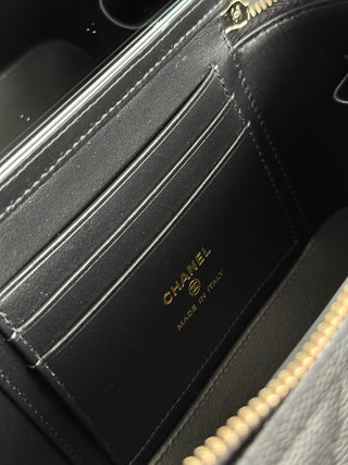 CHANEL 25C Box Bag, Black Color.